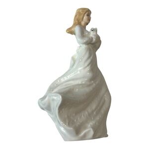 Royal Doulton Sentiments Figurine 3389 Loving You Puppy 6”